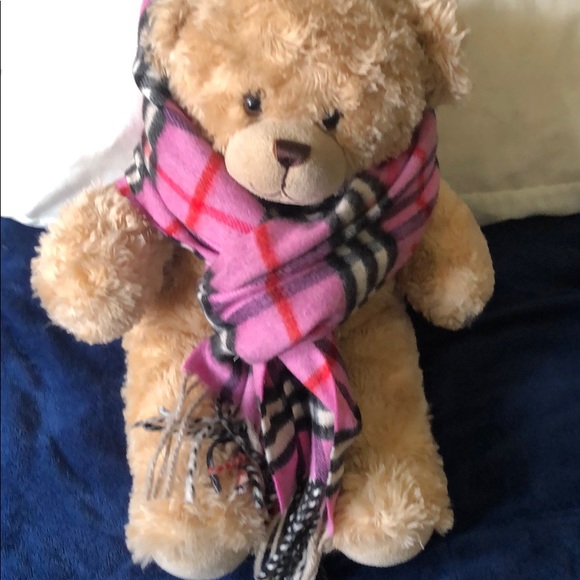Burberry Accessories - Authentic burberry scarf 🧣